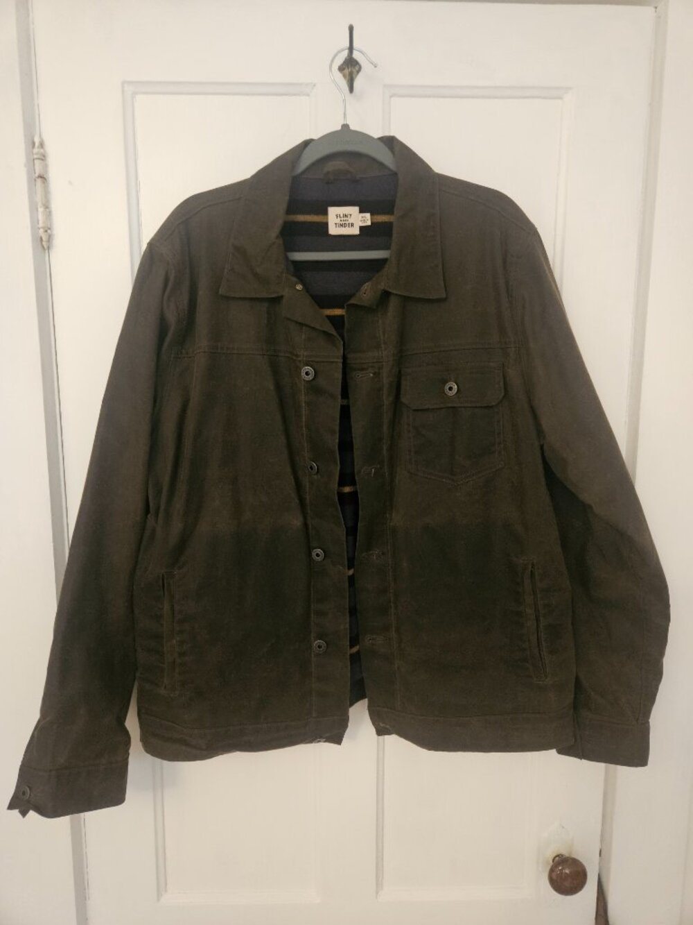 NWOT - Flint and Tinder Flannel Lined Waxed Trucker Jacket in Moss - XL